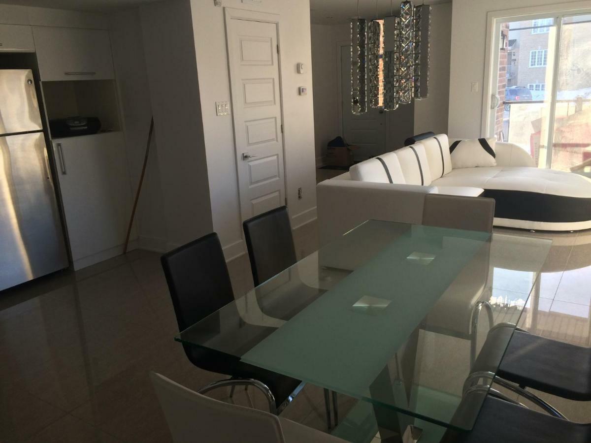 Luxury Two Story Villa Unit A Laval Kültér fotó